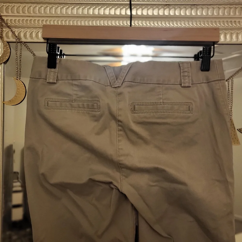 City Fit Khakis